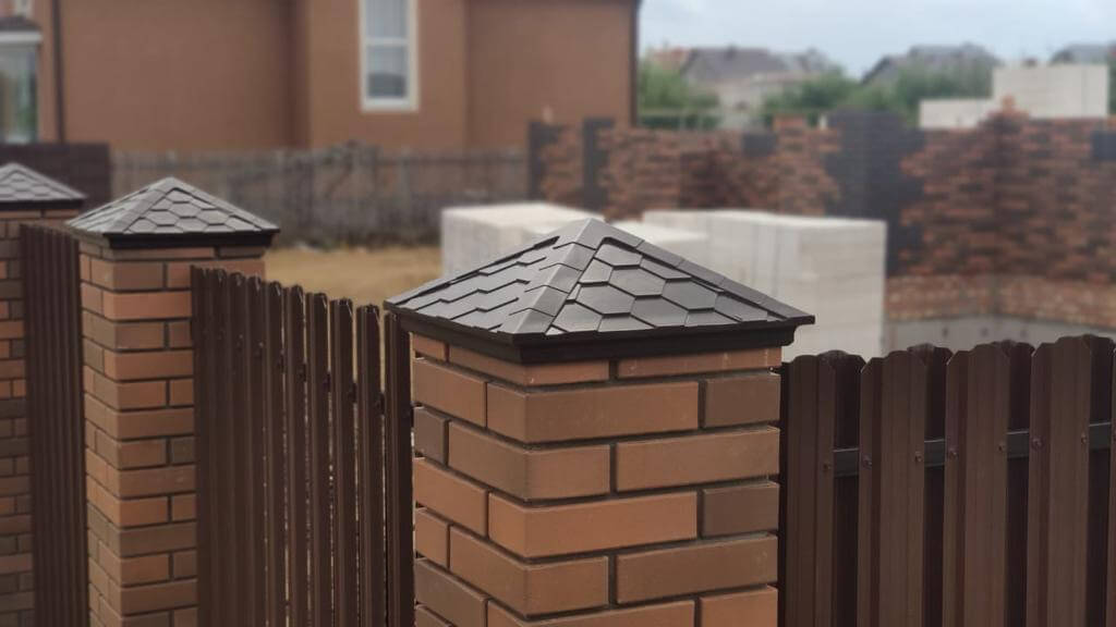 Колпак Zking Эверест Коричневый на столб 1.5х1.5 кирпича (390х390мм) в Брянске фото